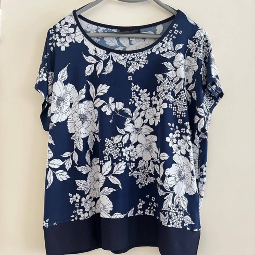 Womens Floral Tunic Top Large Navy White Layered Hem Casual Career Blouse Resort